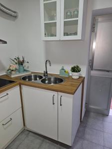 Kuchnia lub aneks kuchenny w obiekcie La encantá