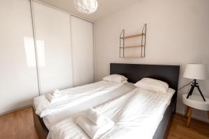 Lova arba lovos apgyvendinimo įstaigoje 2ndhomes 1BR apartment with Sauna & Balcony in Kamppi