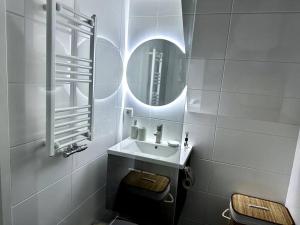 Bathroom sa Creative 3 bedroom apartment 79m2 -BSH23-