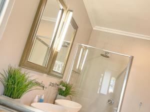 Amoris Guesthouse In Waterkloof Ridge的一间浴室