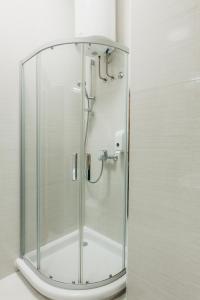 A bathroom at Perla Palić