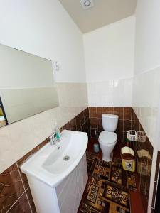 Koupelna v ubytování Guest House KAGAN