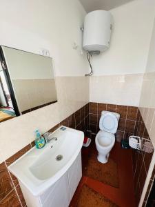 Koupelna v ubytování Guest House KAGAN