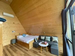 Postel nebo postele na pokoji v ubytování Bảo Lan Homestay