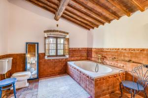 Φωτογραφία από το άλμπουμ του Casale Al Sole σε Pieve di Panzano +45 φωτογραφίες