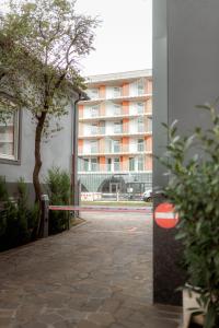 Budynek, w którym mieści się hotel