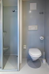 Koupelna v ubytování Roomingtons Lüneburger Heide