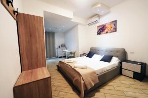 Foto dalla galleria di Holiday Garibaldi a Napoli Altre 48 foto