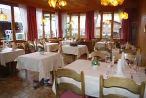 Restoran ili neka druga zalogajnica u objektu Hotel Adler