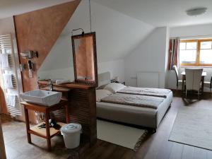 Postel nebo postele na pokoji v ubytování Ortnerhof Ennstal