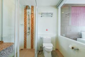 Koupelna v ubytování Elite Suites Patong