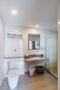Koupelna v ubytování Elite Suites Patong
