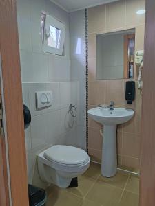 Koupelna v ubytování Cruiser restoran + 24 fotografií