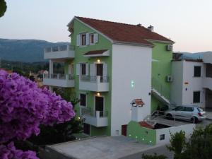 Budova, v ktorej sa apartmán nachádza
