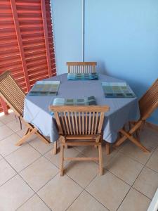 Fotografie z fotogalerie ubytování Appartement F2 avec piscine v destinaci Saint-André + 5 fotografií
