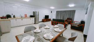Kuchyň nebo kuchyňský kout v ubytování Ocean Breeze Apartment