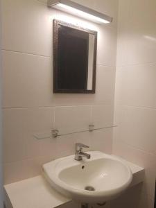 Ένα μπάνιο στο BLUE DOME (Space) @ Night Market, Cameron. 2R2B