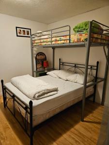 Posteľ alebo postele v izbe v ubytovaní Vaste maison Fouras 15 pers 6 chbres meublé 3*