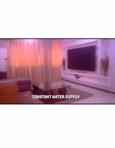 Cozy Comforts TV 또는 엔터테인먼트 센터
