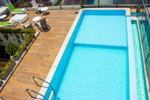 Kolam renang di atau dekat dengan Sonesta Hotel Cali +37 gambar