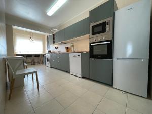 Η κουζίνα ή μικρή κουζίνα στο MHouse lease Cascais Alto Castelhana