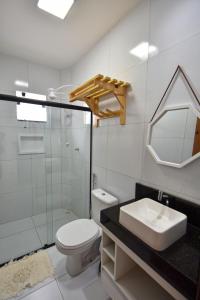 Vonios kambarys apgyvendinimo įstaigoje Residencial RoraiMar