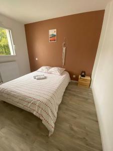 Postel nebo postele na pokoji v ubytování Maison neuve cosy à 20 min des plages #lorient #cosy
