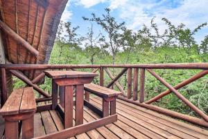 Balkón nebo terasa v ubytování Luxury Kruger Escape
