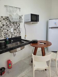 Virtuvė arba virtuvėlė apgyvendinimo įstaigoje Solar Poranga
