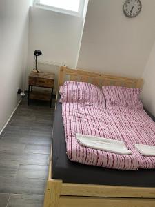 Postel nebo postele na pokoji v ubytování Hana`s Rooms