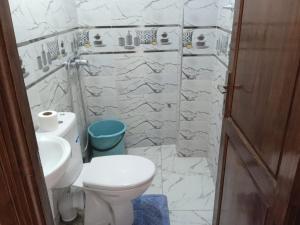 Ένα μπάνιο στο Appartement familial 1