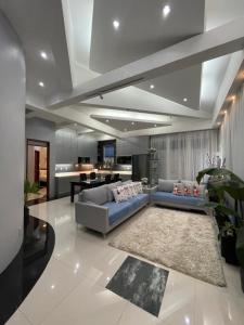 Posezení v ubytování Anavada Suites - Davao City