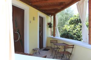 A balcony or terrace at Villa La Vigna