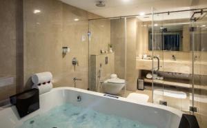 Koupelna v ubytování Vibe Munnar Resort & Spa
