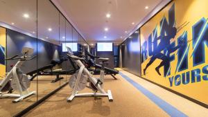 Fitness centrum a/nebo fitness zařízení v ubytování Atour Hotel Chengdu Jiuyanqiao NetEase Selected + 26 fotografií