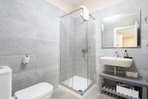 A bathroom at INSIDEHOME Apartments - La Casita de Montse