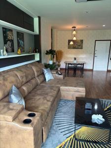 Gallery image of Seven eleven condo in Ban Phlu Yai