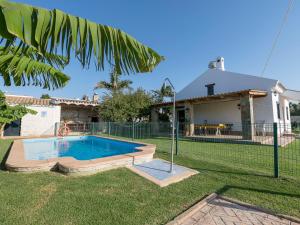 Bazén v ubytovaní Holiday Home Amado by Interhome alebo v jeho blízkosti