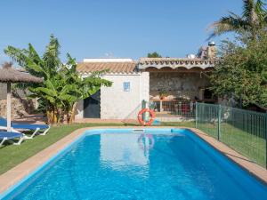 Bazén v ubytovaní Holiday Home Amado by Interhome alebo v jeho blízkosti