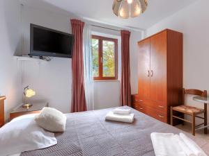 Postel nebo postele na pokoji v ubytování Apartment Alba-5 by Interhome + 25 fotografií