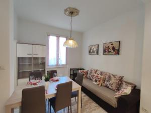 Posezení v ubytování Apartment Letizia - DGO232 by Interhome