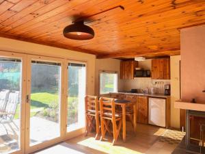 Kuchyň nebo kuchyňský kout v ubytování Holiday Home Zhorska by Interhome + 12 fotografií