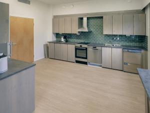 Η κουζίνα ή μικρή κουζίνα στο Holiday Home Ruokolan kartano by Interhome +55 φωτογραφίες