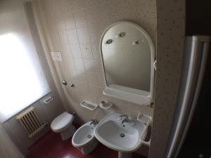 A bathroom at Appartamenti Giacomo Noventa