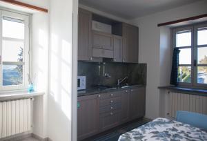 Kuchyň nebo kuchyňský kout v ubytování CASA NELLE LANGHE + 3 fotografie