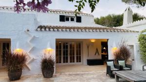 The building in which the holiday home is located
