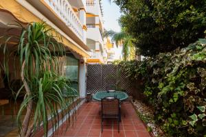 Fotografia z galérie ubytovania Ground floor holiday apartment with terrace and pool in Puerto Banús, Marbella v Marbelli