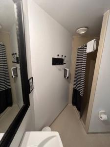 Ванная комната в Town Square Apartments