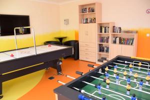 Herní místnost v ubytování Peenemünde, Seglerhafen ST Schoner 7, 13, 14 + 55 fotografií