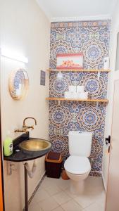Un baño de Atlantic Vibes Surf Hostel
